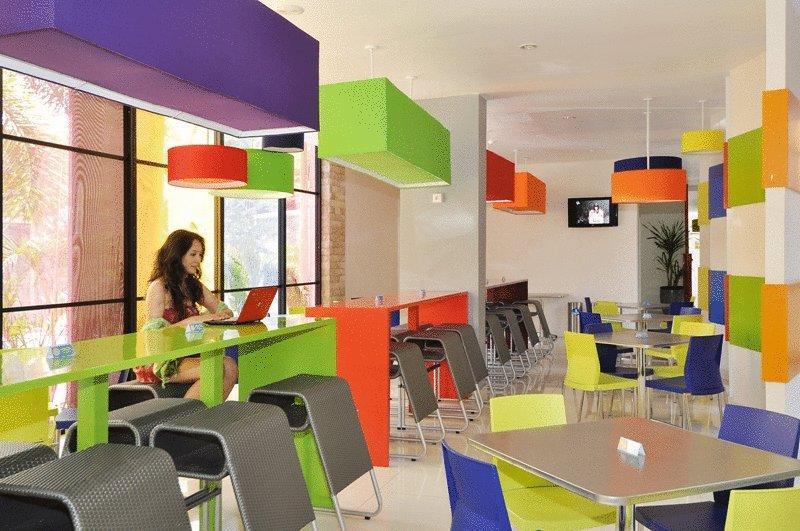 POP! Hotel Denpasar Buitenkant foto