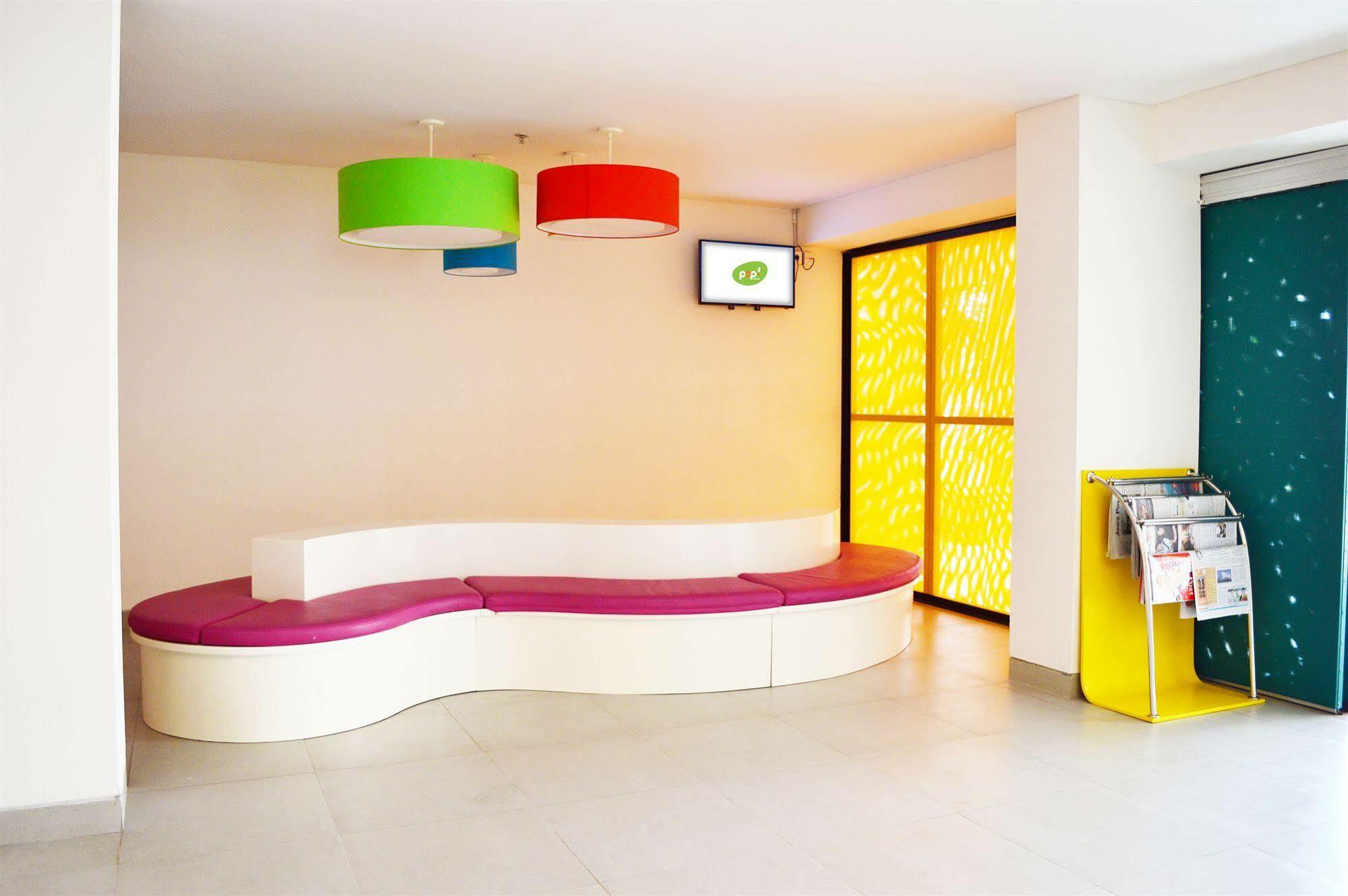 POP! Hotel Denpasar Buitenkant foto