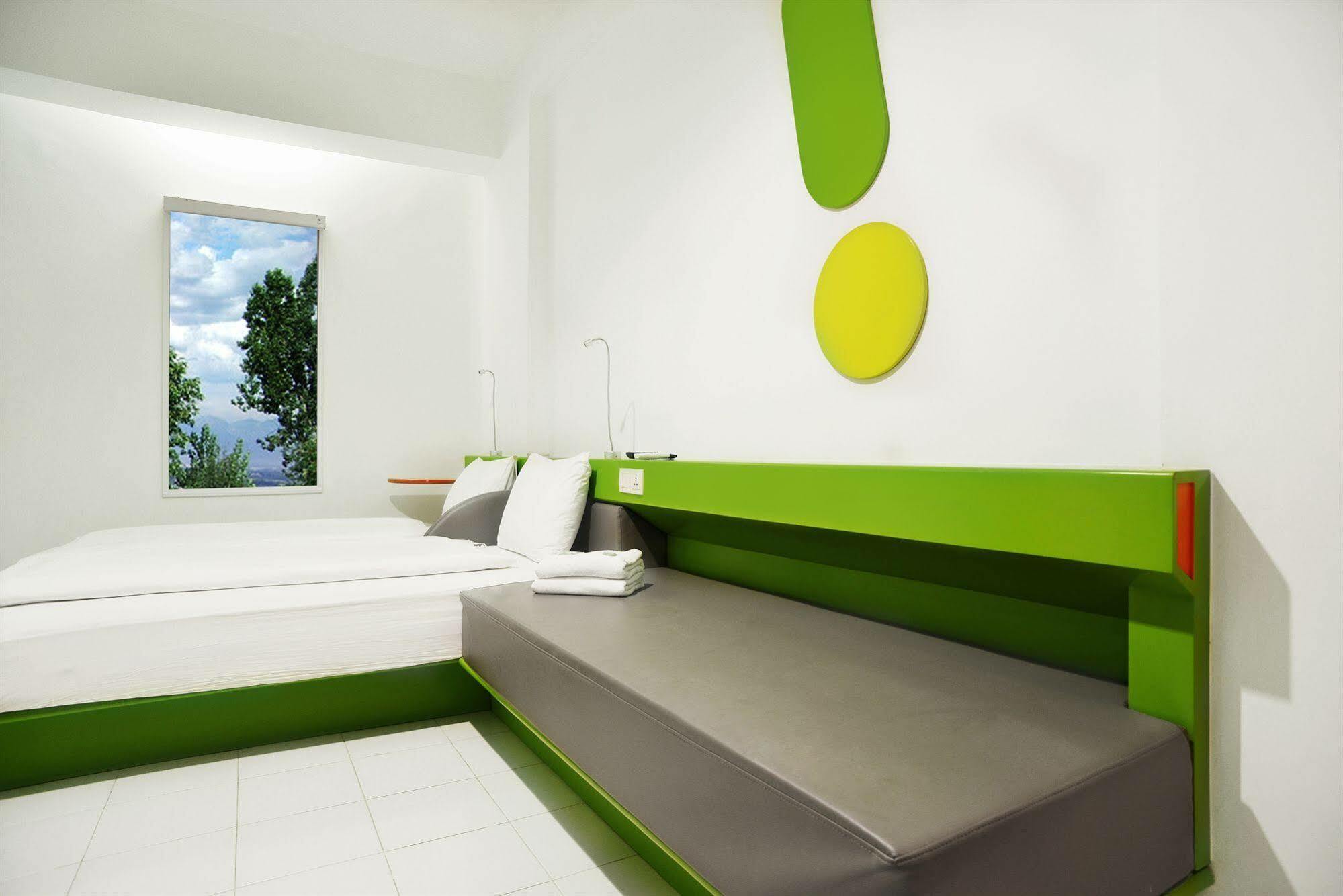 POP! Hotel Denpasar Buitenkant foto